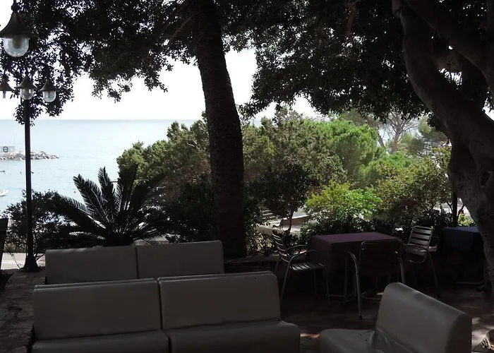 Miramare Szálloda 3*