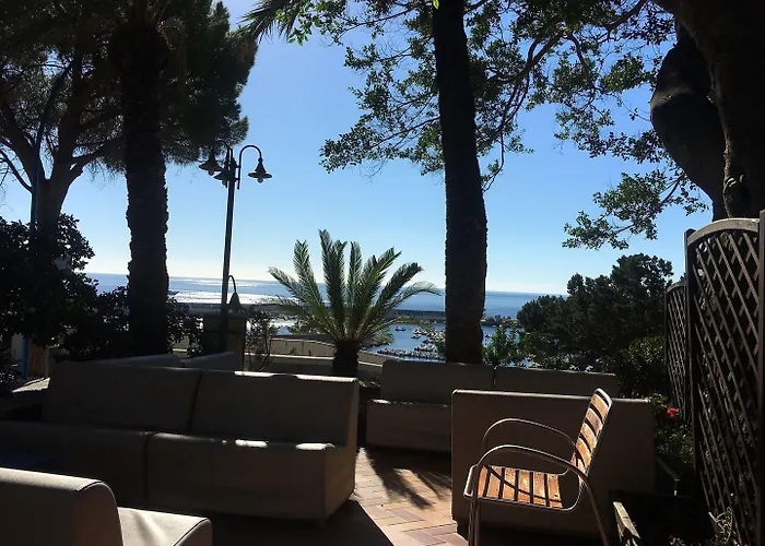 Szálloda Miramare Cala Gonone